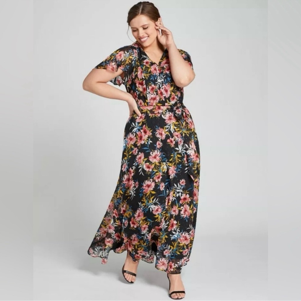 NWT Lane Bryant Womens Dark Floral Flutter Textured Flowy Maxi Dress Size 28